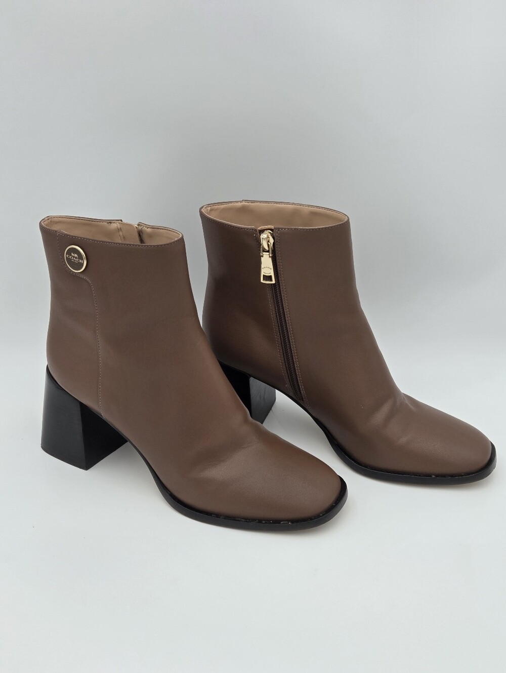 Coach Shana Booties In Brown Leather Sz 7